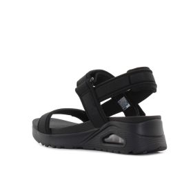 SKECHERS UNO NŐI SZANDÁL 36 FEKETE