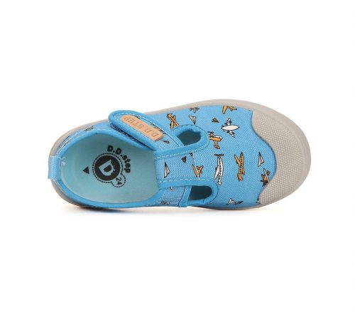 D.D.STEP FIÚ VÁSZONCIPŐ 20 REPŰLŐ