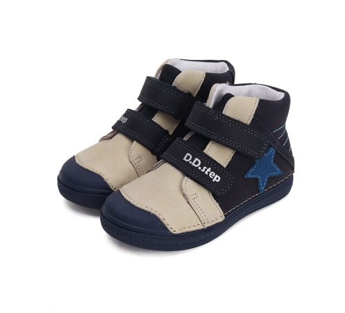 D.D.STEP FIÚ BOKACIPŐ 30 CSILLAG