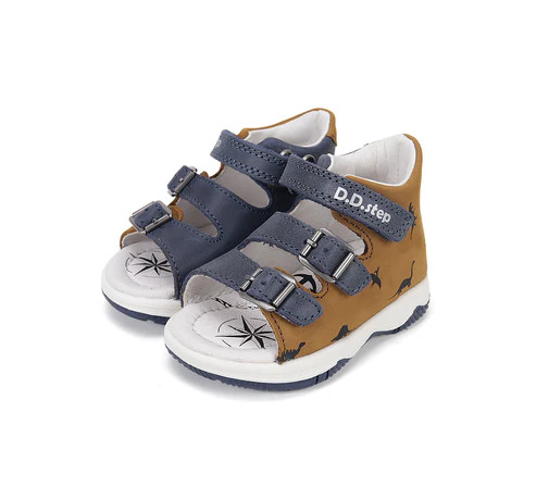 D.D.STEP FIÚ SZANDÁL 25 DINO
