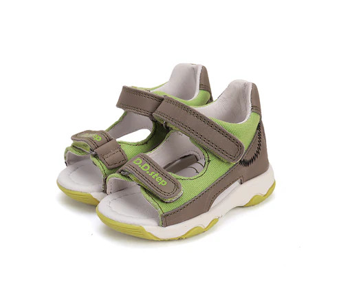 D.D.STEP FIÚ SZANDÁL 22