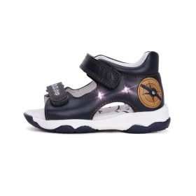 D.D.STEP FIÚ SZANDÁL LED IRÁNYTŰ 25